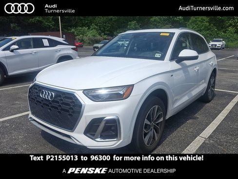 Used 2023 Audi Q5 2.0T Premium w/ Convenience Package AWD/4WD image 1