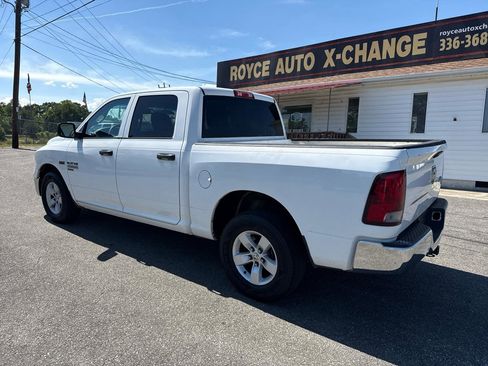 Used 2020 RAM 1500 Tradesman w/ Chrome Plus Package RWD image 3