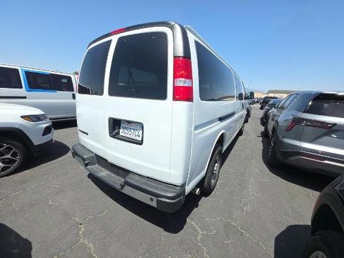 Used 2025 Chevrolet Express 3500 LT w/ LT Preferred Equipment Group RWD image 3