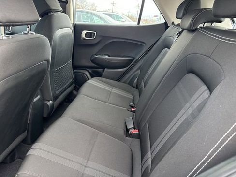 Certified 2023 Hyundai Venue SEL image 20