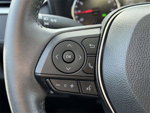 Used 2022 Toyota RAV4 XLE image 21