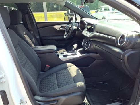 Used 2021 Chevrolet Blazer LT FWD image 10