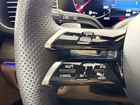 New 2026 Mercedes-Benz GLS 450 4MATIC image 11