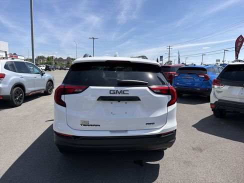Used 2021 GMC Terrain SLE w/ Driver Convenience Package AWD/4WD image 7