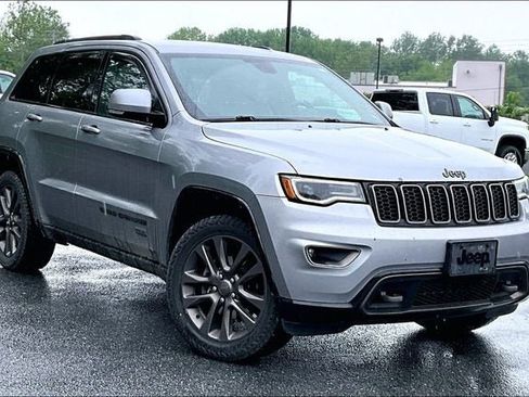 Used 2016 Jeep Grand Cherokee Limited 75th Anniversary AWD/4WD image 2