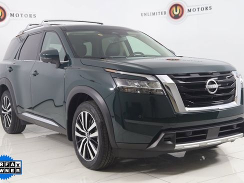 Used 2024 Nissan Pathfinder Platinum w/ Cargo Package image 24