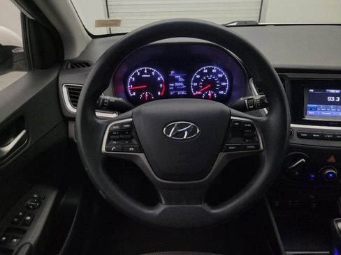 Used 2018 Hyundai Accent SE FWD image 22