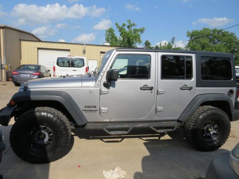 Used 2014 Jeep Wrangler Unlimited Sport w/ Quick Order Package 24S image 29