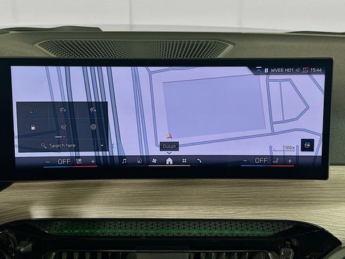 Used 2025 BMW 430i Coupe w/ Premium Package image 21