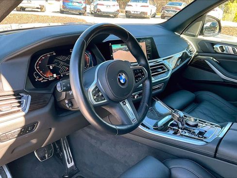 Used 2023 BMW X5 xDrive40i w/ M Sport Package image 18