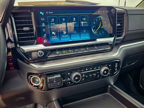 Certified 2024 Chevrolet Silverado 2500 LTZ w/ LTZ Convenience Package image 24