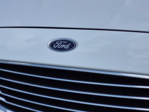 Used 2020 Ford Fusion SE AWD/4WD image 12
