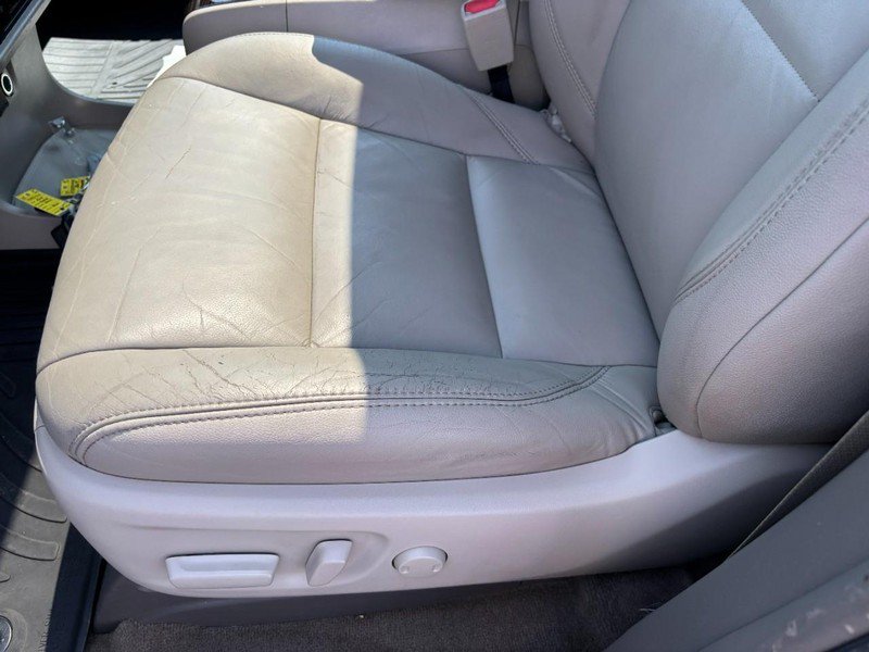 Used 2017 Toyota Sienna XLE Premium FWD image 17