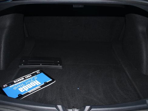 Used 2023 Tesla Model 3 Standard Range RWD image 5