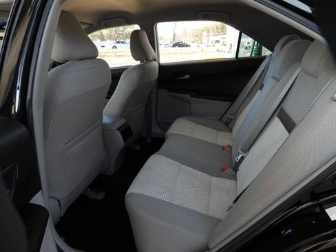 Used 2012 Toyota Camry LE image 26