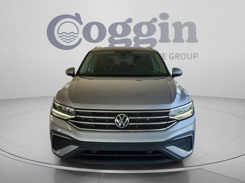 Used 2023 Volkswagen Tiguan SE FWD image 8