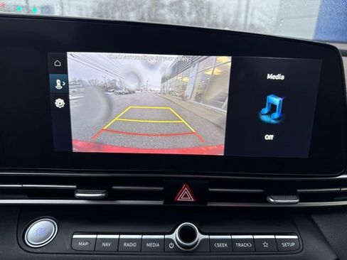 Used 2023 Hyundai Elantra SEL w/ Convenience Package FWD image 30