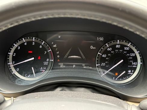 Used 2020 Toyota Highlander XLE FWD image 16