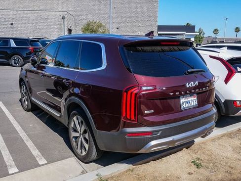 Certified 2022 Kia Telluride EX w/ EX Premium Package AWD/4WD image 13
