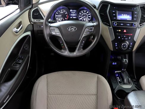 Used 2017 Hyundai Santa Fe Sport image 16