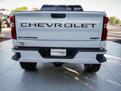 Used 2025 Chevrolet Silverado 1500 RST w/ Convenience Package II AWD/4WD image 9