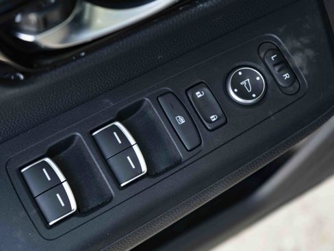 Used 2024 Honda CR-V EX-L image 37