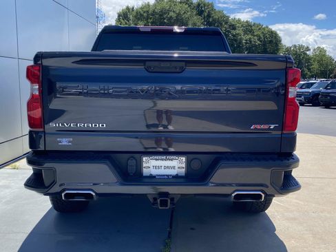 Used 2022 Chevrolet Silverado 1500 RST AWD/4WD image 5