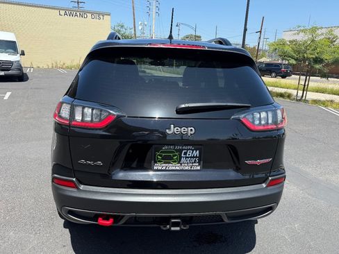 Used 2022 Jeep Cherokee Trailhawk w/ Sun, Sound & Nav Group AWD/4WD image 6