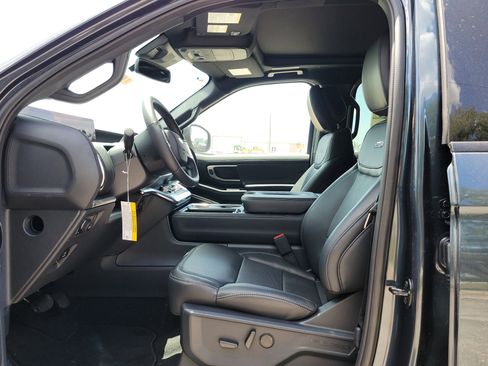 New 2026 Ford Expedition Max Platinum AWD/4WD image 18