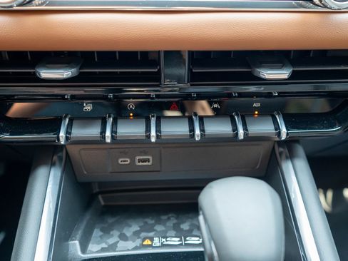 New 2026 GMC Canyon AT4 w/ Technology Plus Package AWD/4WD image 26