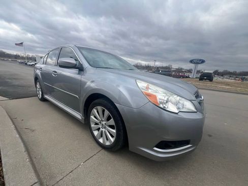 Used 2011 Subaru Legacy 2.5i Limited w/ Appearance Package 1E image 4