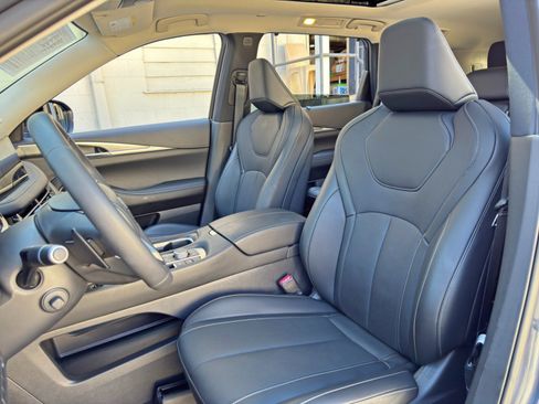 Used 2026 INFINITI QX60 Luxe w/ Cargo Package FWD image 41
