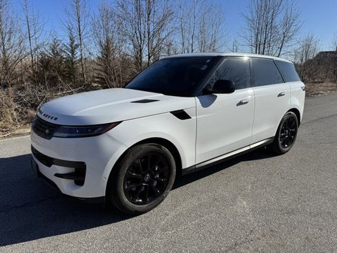 Used 2025 Land Rover Range Rover Sport SE image 1
