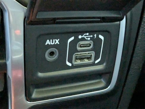 Used 2020 Jeep Wrangler Unlimited Sahara w/ Cold Weather Group image 20