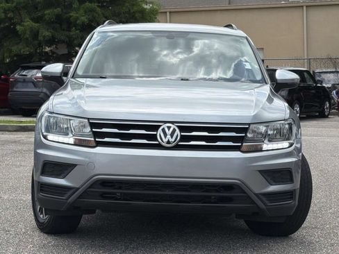 Used 2020 Volkswagen Tiguan SE w/ Panoramic Sunroof Package FWD image 32