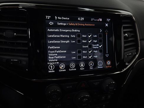 Used 2021 Jeep Grand Cherokee High Altitude image 22