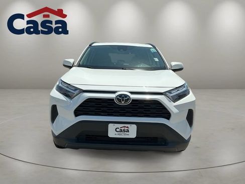Used 2025 Toyota RAV4 XLE FWD image 2