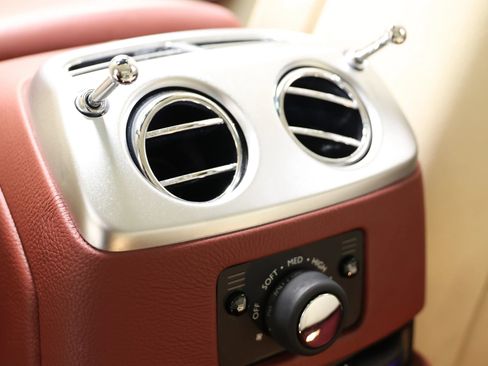 Used 2013 Rolls-Royce Ghost RWD image 74