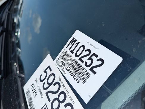 Used 2025 Toyota Camry LE FWD image 15
