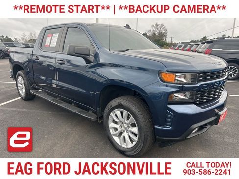 Used 2022 Chevrolet Silverado 1500 Custom w/ Safety Confidence Package image 1