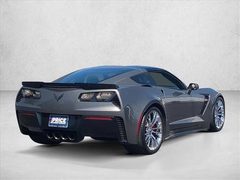 Used 2015 Chevrolet Corvette Z06 w/ 3LZ Preferred Equipment Group RWD image 5