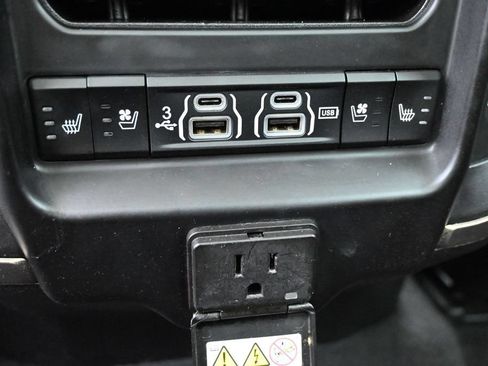 Used 2019 RAM 1500 Limited AWD/4WD image 31
