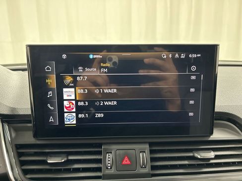 Certified 2022 Audi Q5 2.0T Premium w/ Convenience Package image 14