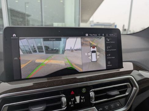 Used 2023 BMW X3 xDrive30i w/ Premium Package image 10