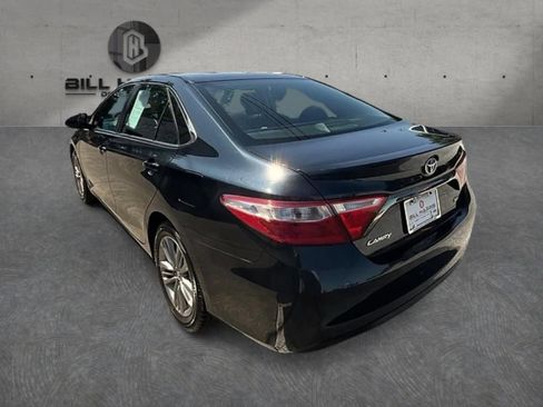 Used 2015 Toyota Camry SE FWD image 9