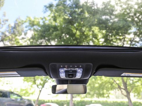 Certified 2025 Mercedes-Benz GLA 250 4MATIC image 14