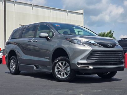 Used 2026 Toyota Sienna LE