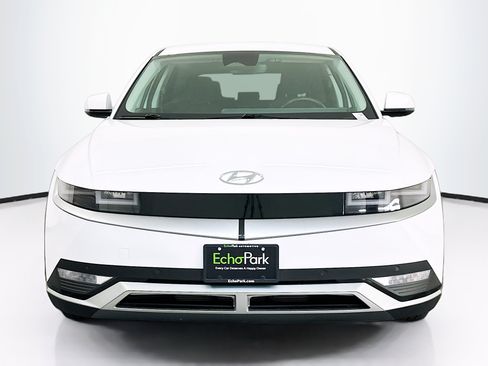 Used 2024 Hyundai Ioniq 5 SEL AWD/4WD image 2