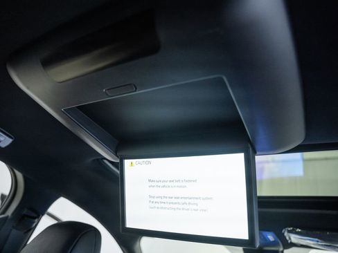 New 2026 Toyota Sienna XLE Woodland Edition image 31