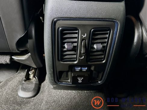 Used 2022 Jeep Grand Cherokee Limited AWD/4WD image 32